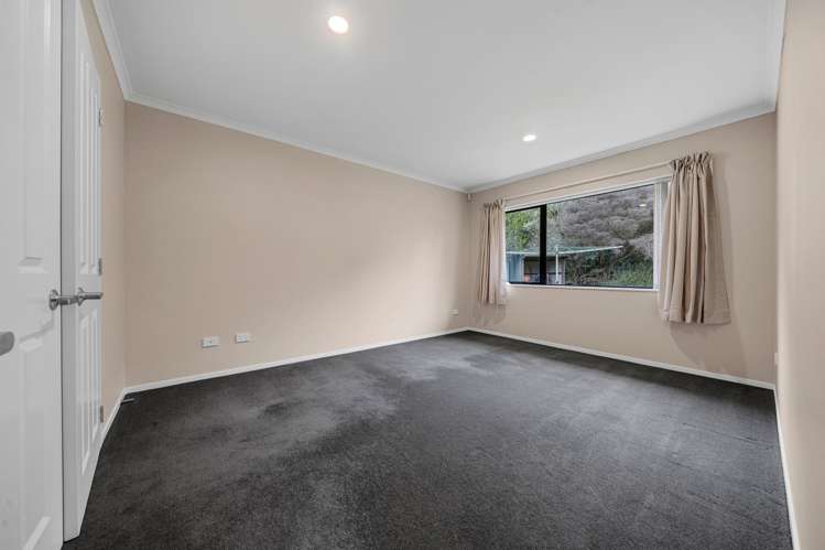 5B Raukawa Grove Waiuku_17