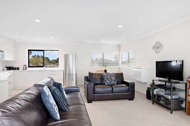 80 Carnoustie Drive Wattle Downs_11