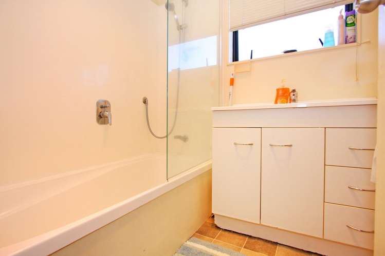 19 Cottrell Place Clendon Park_13