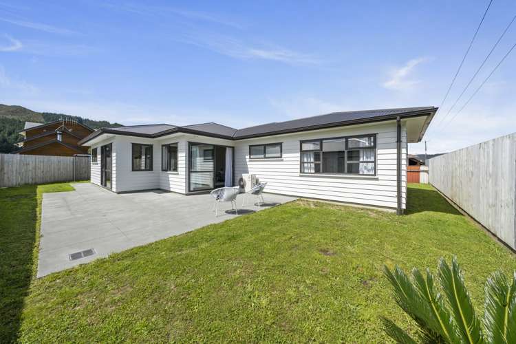 31a Grimsby Grove Wainuiomata_14