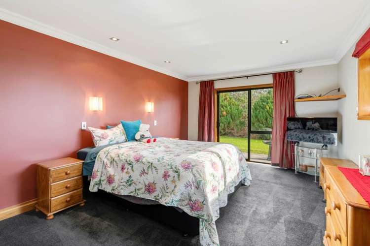 1 Myra G Place Stanmore Bay_16