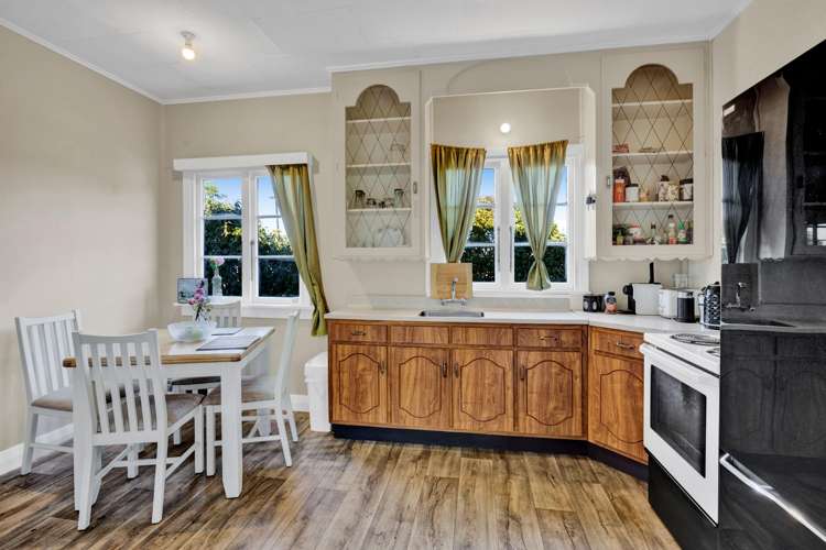32 Leicester Street Patea_19