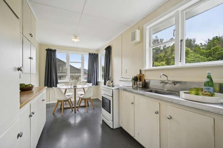 83 Taylor Terrace Tawa_7