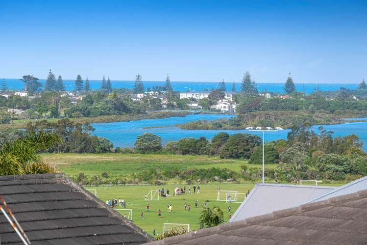 6 Portland Park Road Silverdale_21