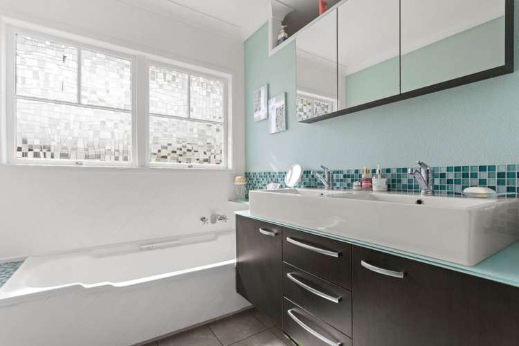 23 Sorrel Crescent Bucklands Beach_15