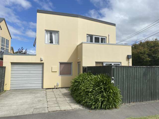 Easy living on Cashel
