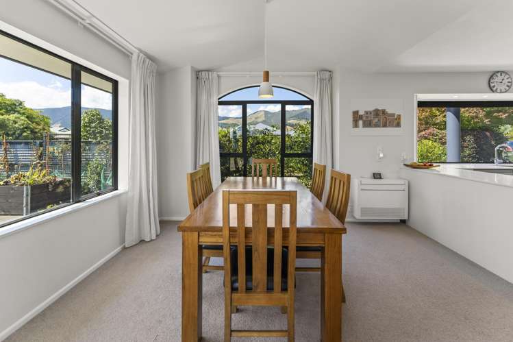 6 Heritage Crescent Richmond_8