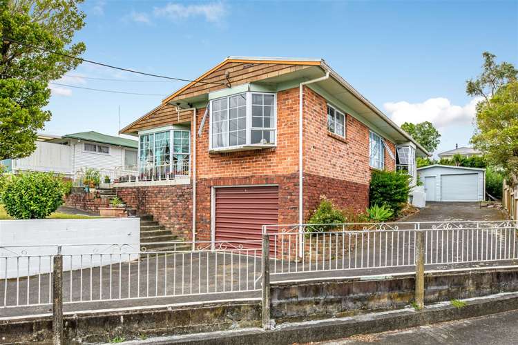 8 Christina Avenue Te Atatu South_23