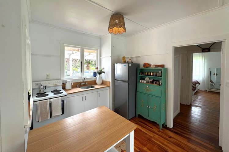 1059 Pouewe Street Kawhia_2