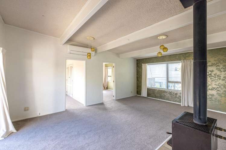 69 Ocean Road Surfdale_9