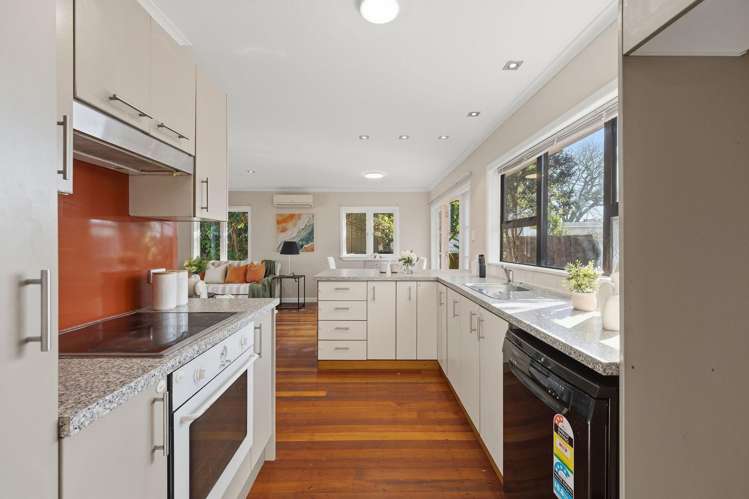 76A Gardner Avenue New Lynn_7