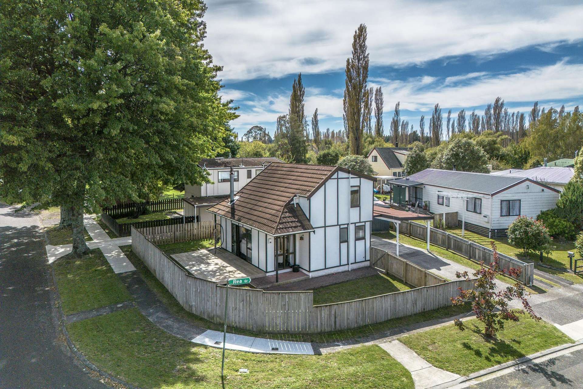 1 Rea Grove Turangi_0