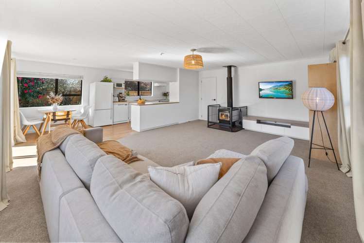 1a Lord Auckland Road Wakefield_7