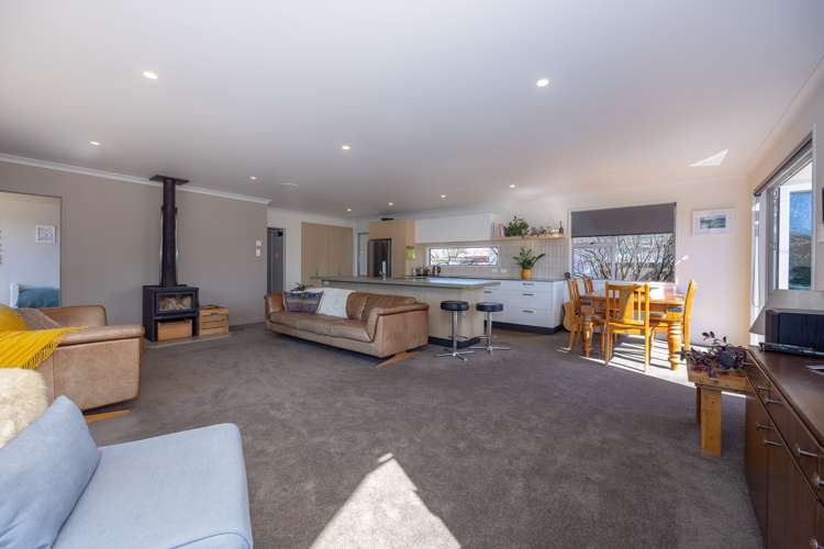 9 Frye Crescent Albert Town_2