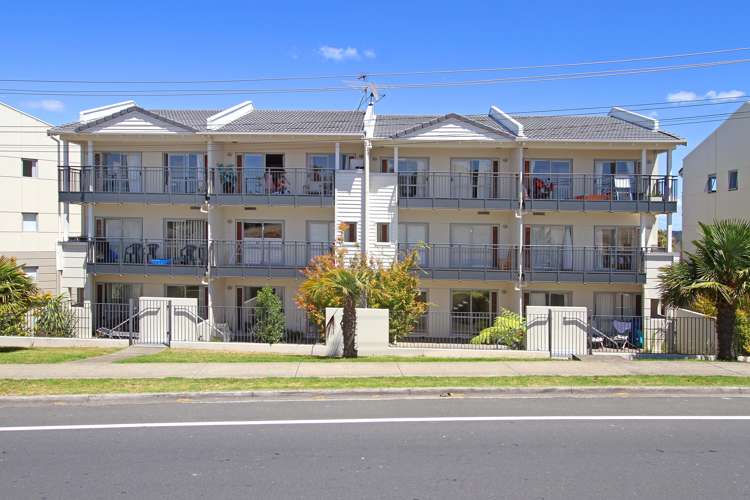 C9/71 Spencer Road Oteha_14