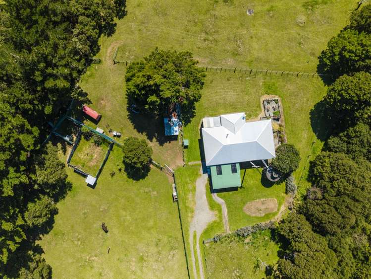 5114 Te Araroa Road Hicks Bay_20