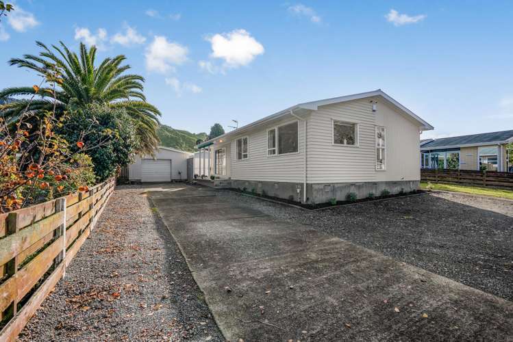 19 California Drive Totara Park_20