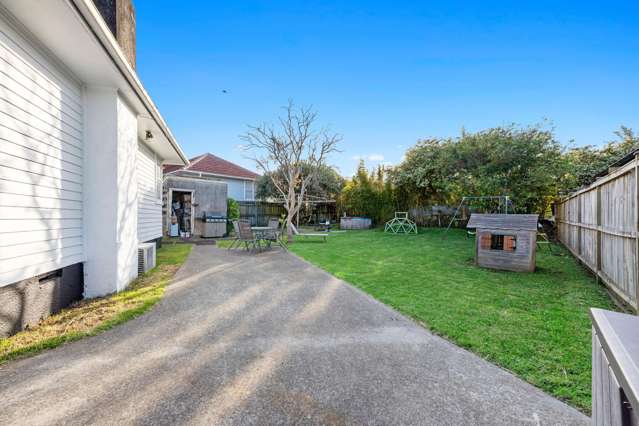 16 Ivon Road Otara_4