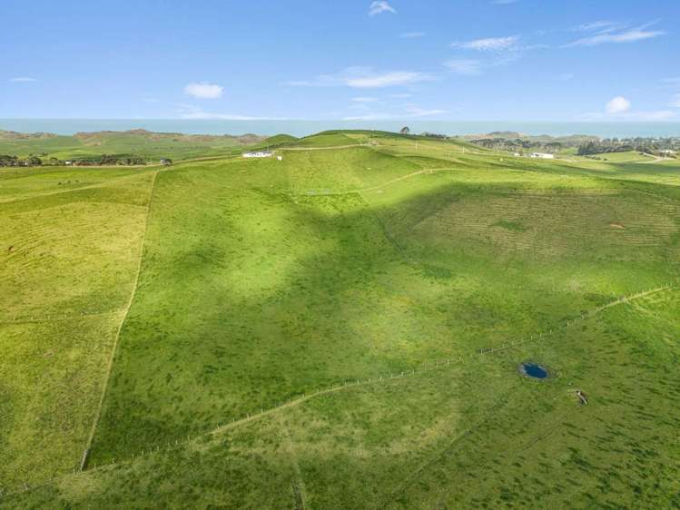 177 Rehutai Road Baylys Beach_6