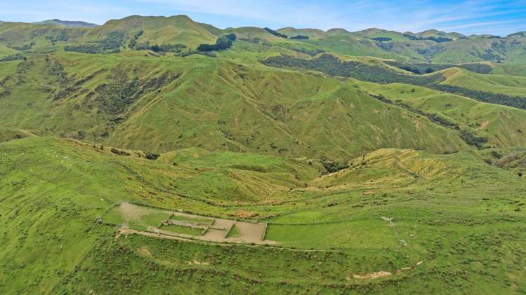 1068 Hinemoa Valley Road Pahiatua_12