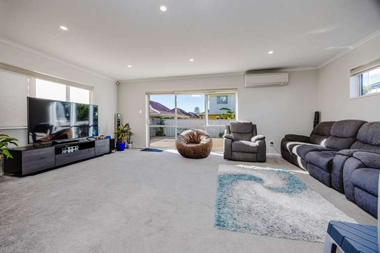 7 Papahou Lane Papatoetoe_5