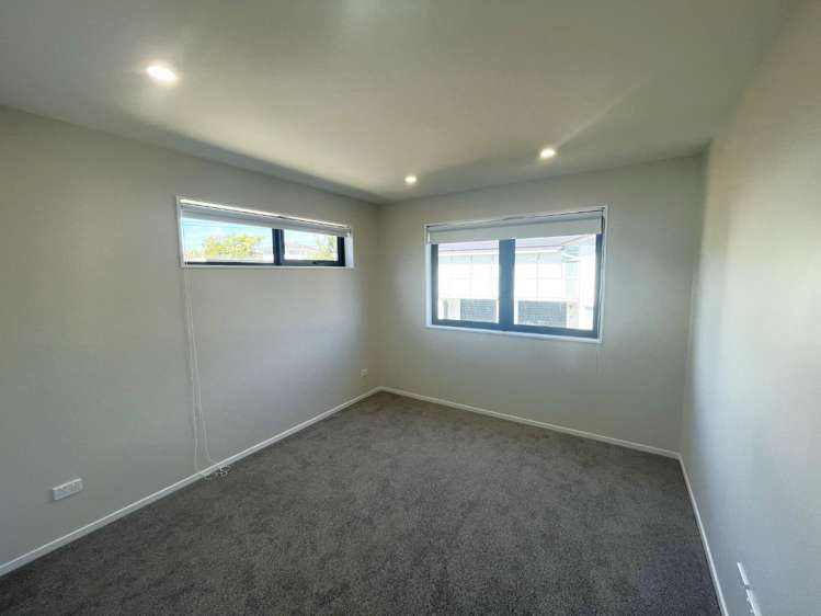 A/54 Royal View Road Te Atatu South_10
