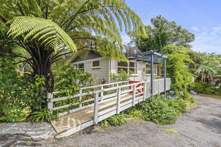 52 Pitcairn Street Oakura_1