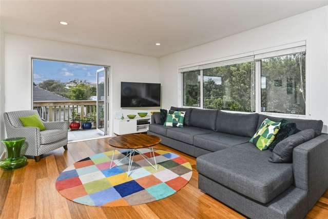 2/10 Webb Place Forrest Hill_4