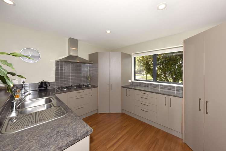 37 Mcmahon Drive Aidanfield_3