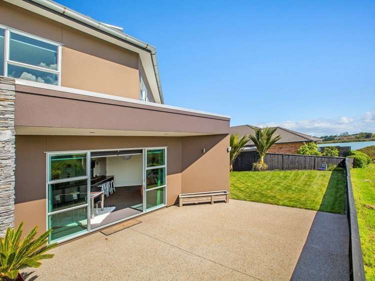 28 Stranraer Crescent Wattle Downs_12