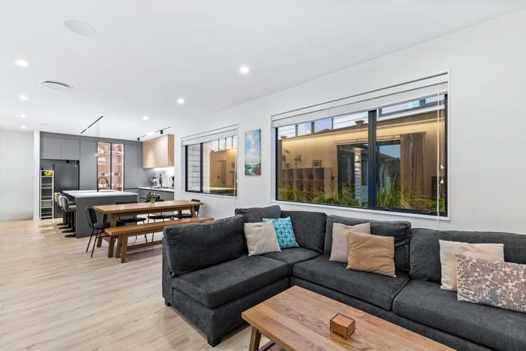 39 Matahae Crescent Milldale_12