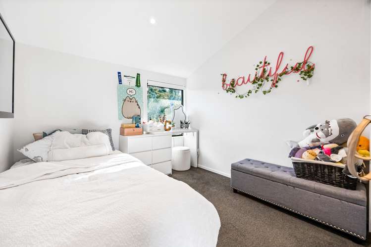 72 Albany Highway Greenhithe_15