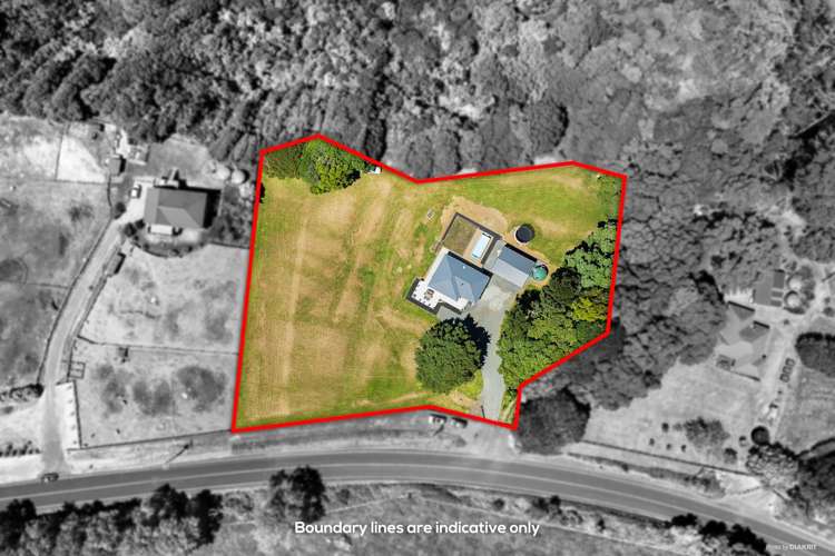 1423 Awhitu Road Pollok_12