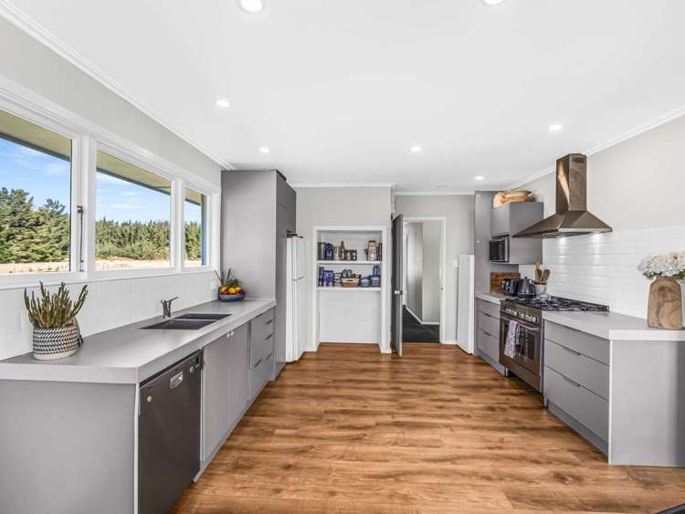 5 Eastwick Lane Eyrewell_9