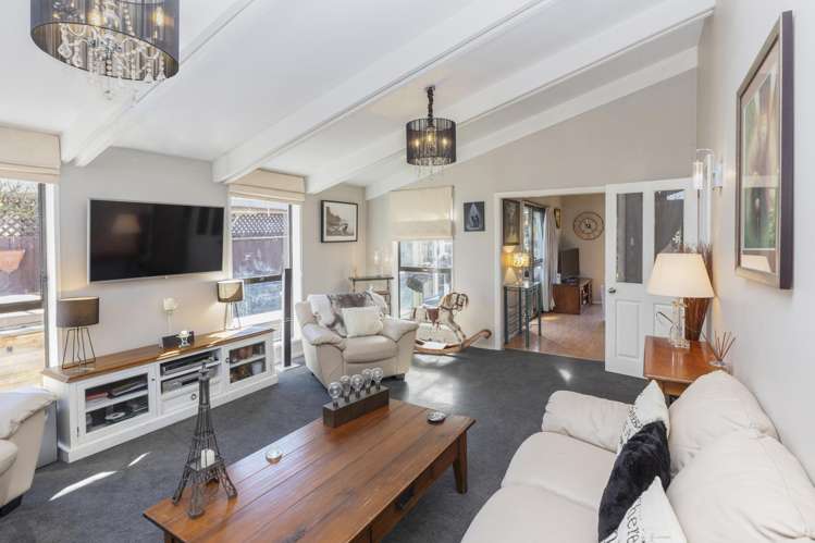 54 Ambleside Drive Burnside_5