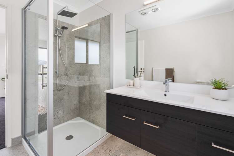 98 Kaurinui Crescent One Tree Point_29