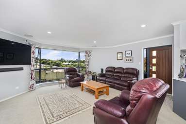 8 Tawhiri View_2