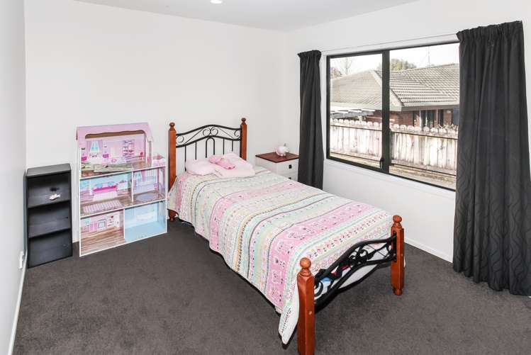 5 Les Fisher Place Pukekohe_9
