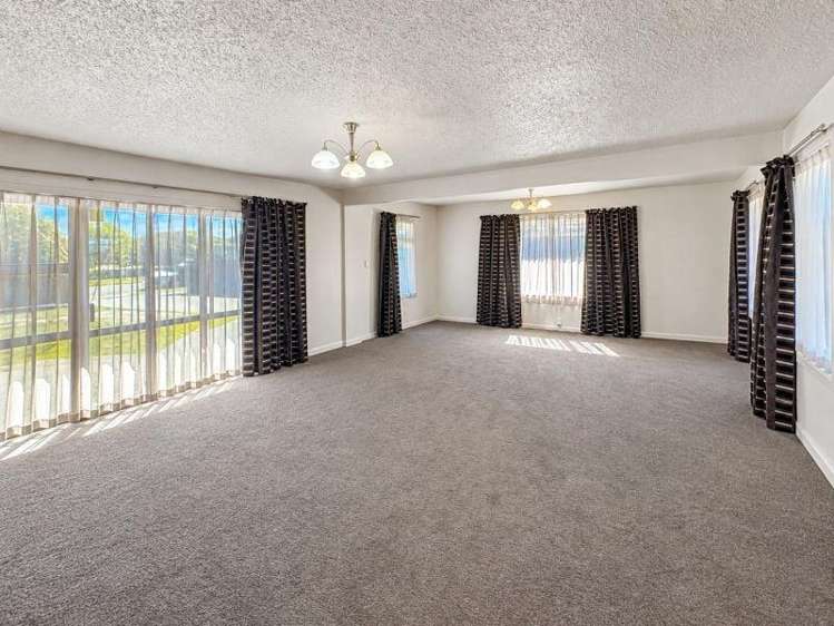 48 Bournemouth Cr Aranui_3