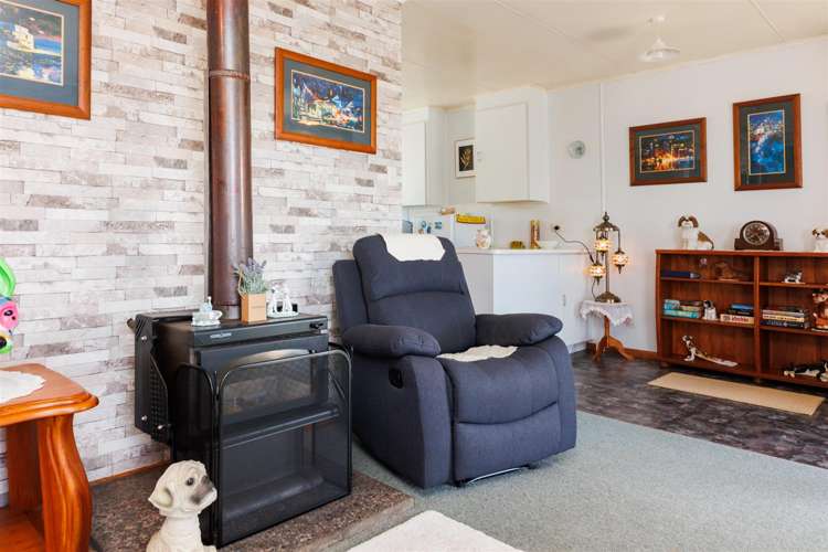 149a High Street Bulls_14