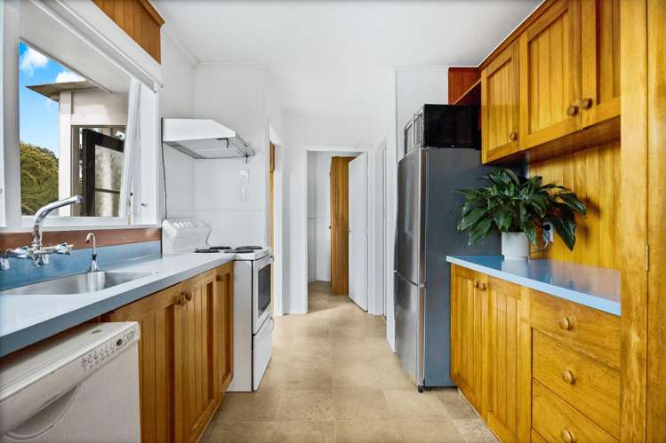 156 Godley Road Titirangi_5