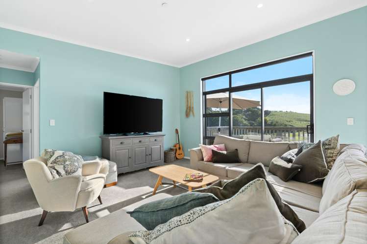 7 Tama Road Riversdale Beach_11