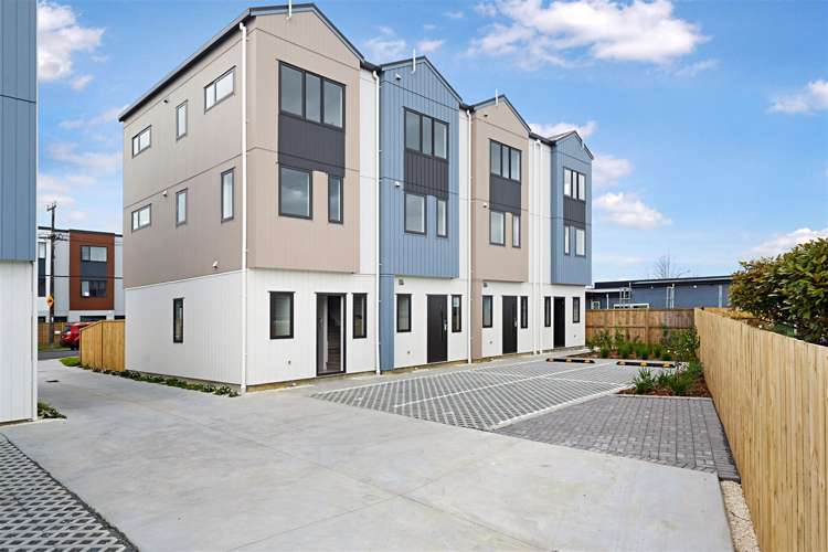 4/2 Abbotleigh Avenue Te Atatu Peninsula_14