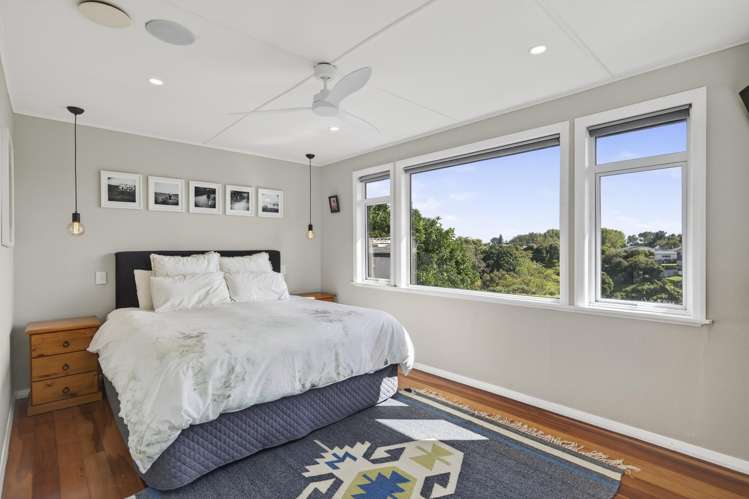 10 Holford Street Westown_10