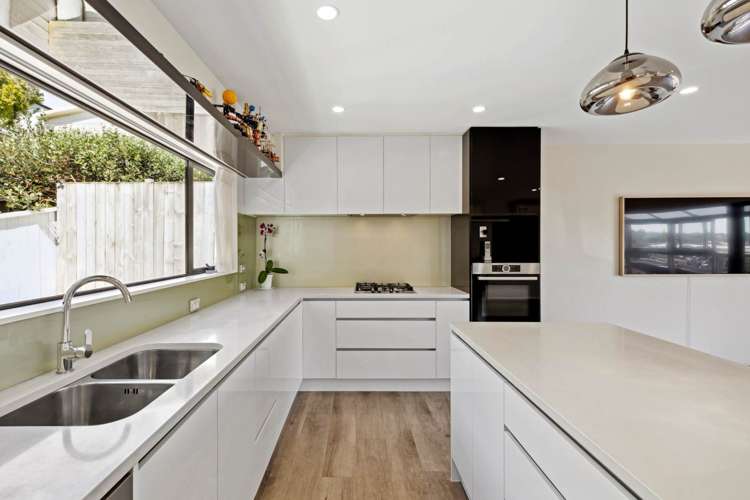 14a Woodall Place Totara Vale_12