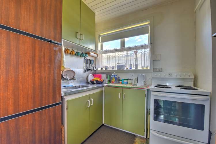 2 Churchill Avenue Gore_16