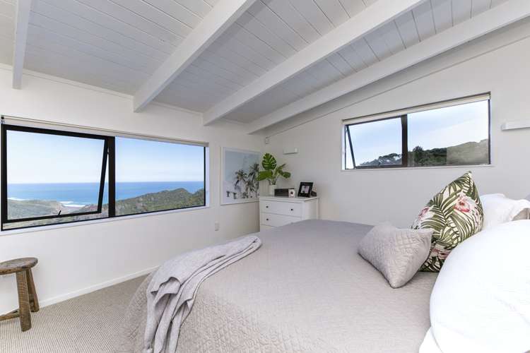 195 Piha Road Piha_11