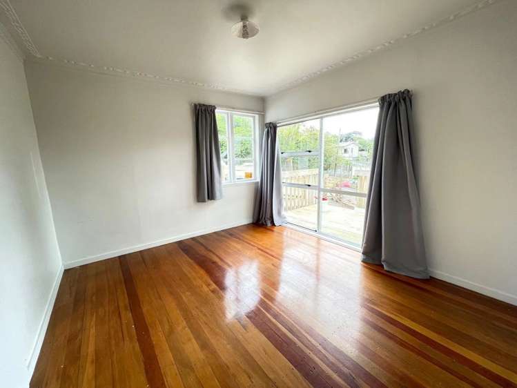 57 Mcentee Rd 11425_5