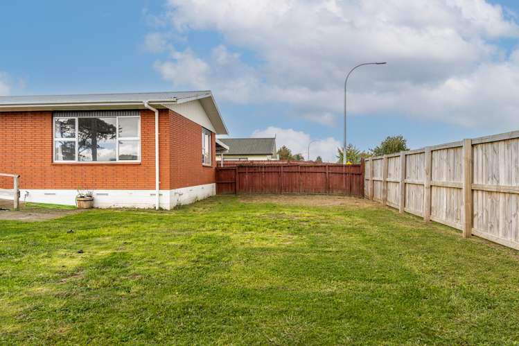 15 Poaka Avenue Dinsdale_20