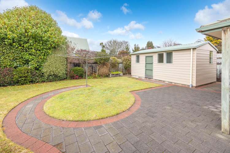 12 Fairburn Place Leamington_15